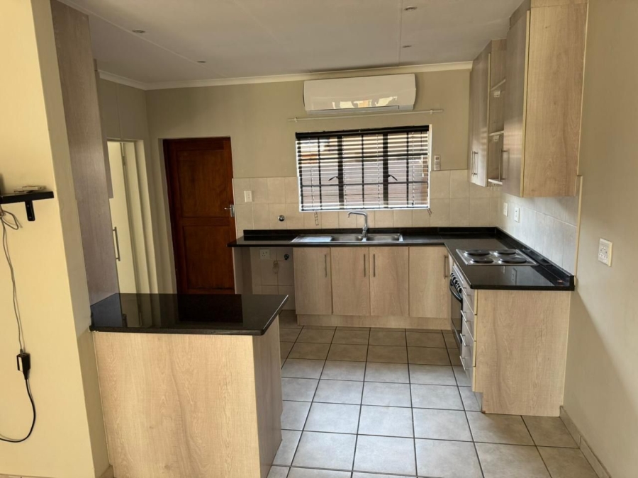 4 Bedroom Property for Sale in Hexrivier Lifestyle Estate North West